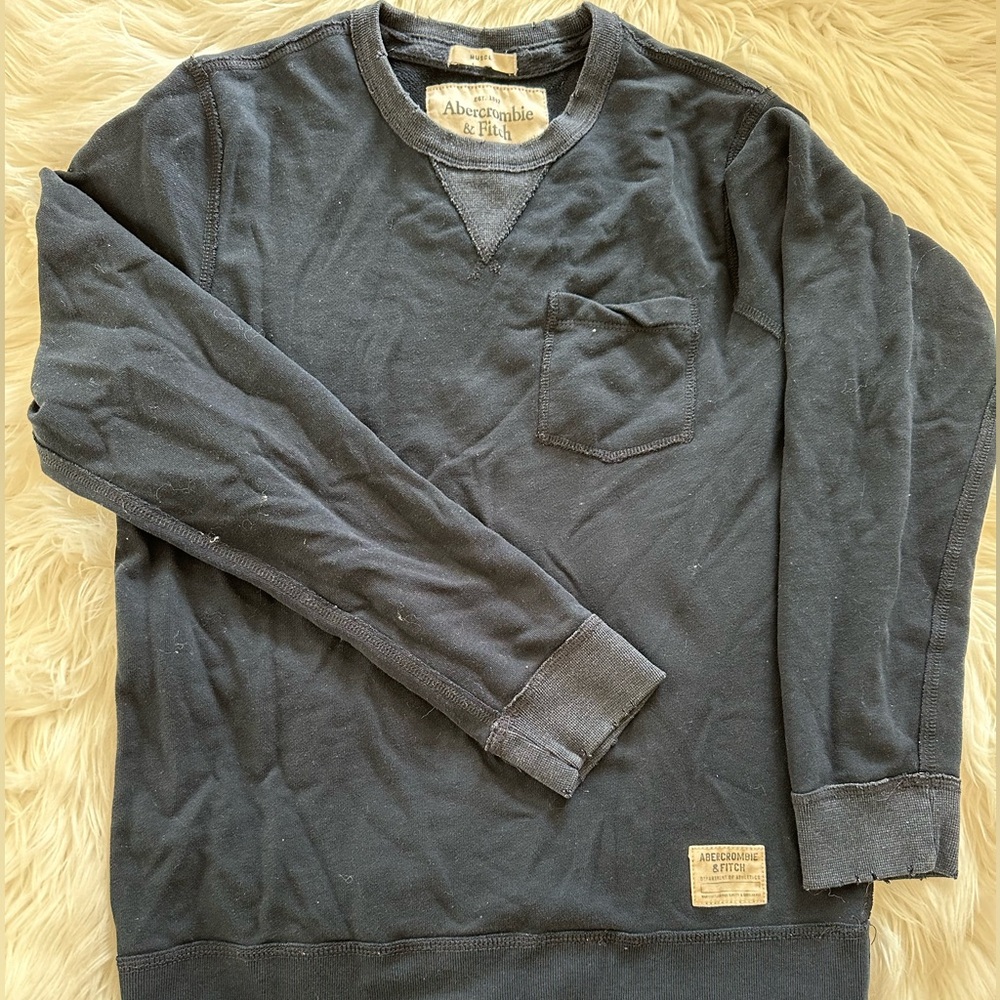 Men’s Abercrombie semi distressed sweater